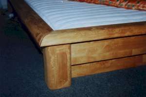 Hardside Bettgestell f�r Wasserbetten Modell JOLA / birke / Nahaufnahme.
